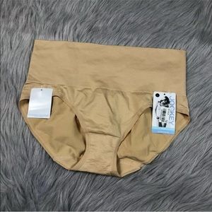 Jockey Slimmers Nude Microfiber Briefs Sz Large